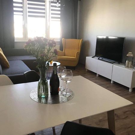 Apartamentlesna12Hel Exteriör bild